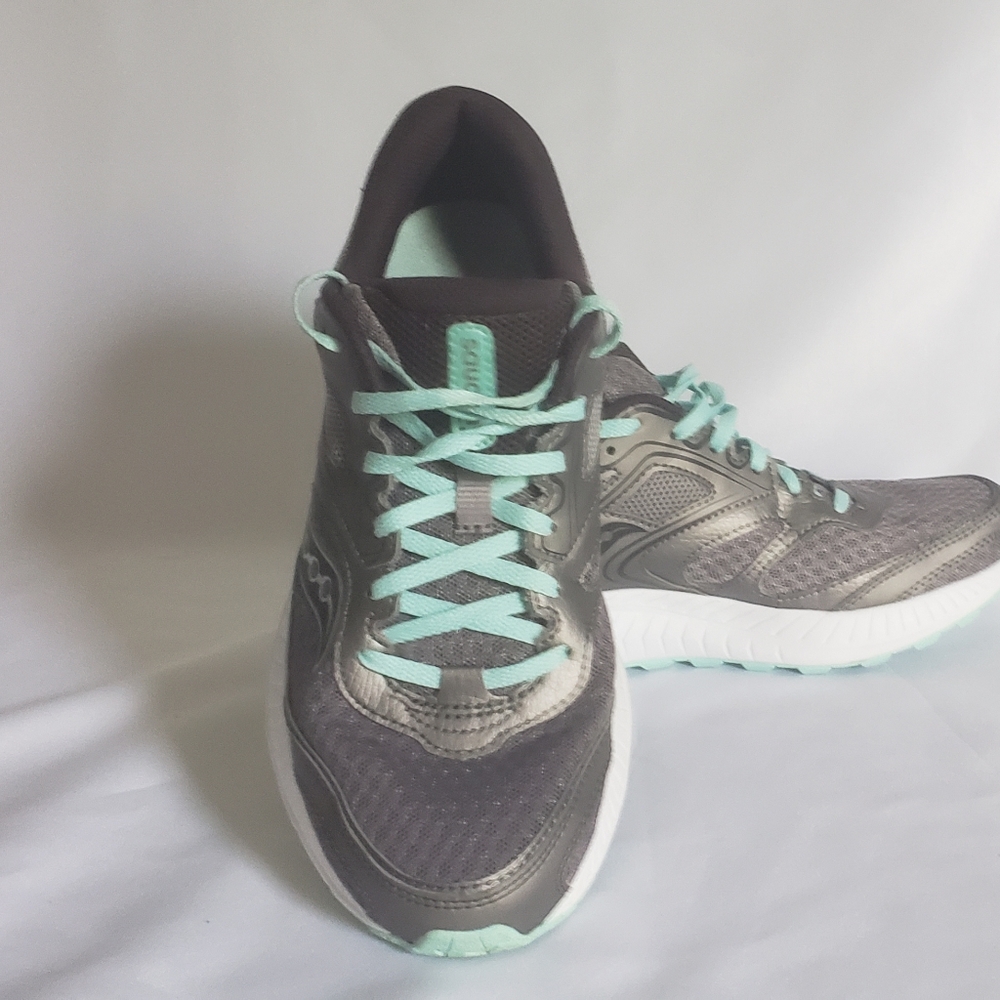 Saucony Versafoam Cohesion 12 tennis shoe